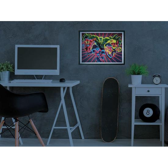 Clementoni Avengers Glowing 104-teiliges Puzzle Clementoni Avengers Glowing 104-teiliges Puzzle